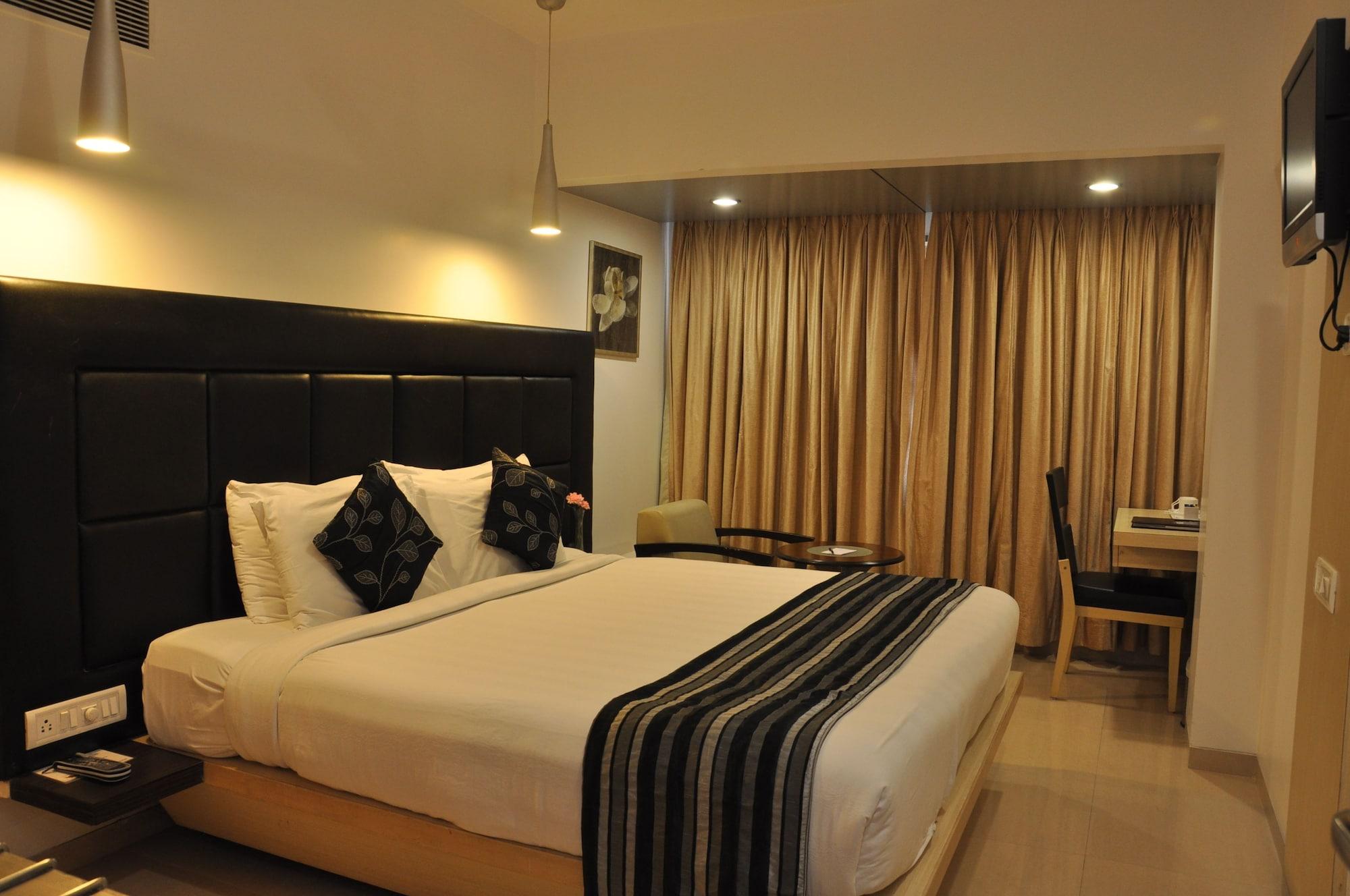 The Oriental Residency Otel Mumbai Dış mekan fotoğraf