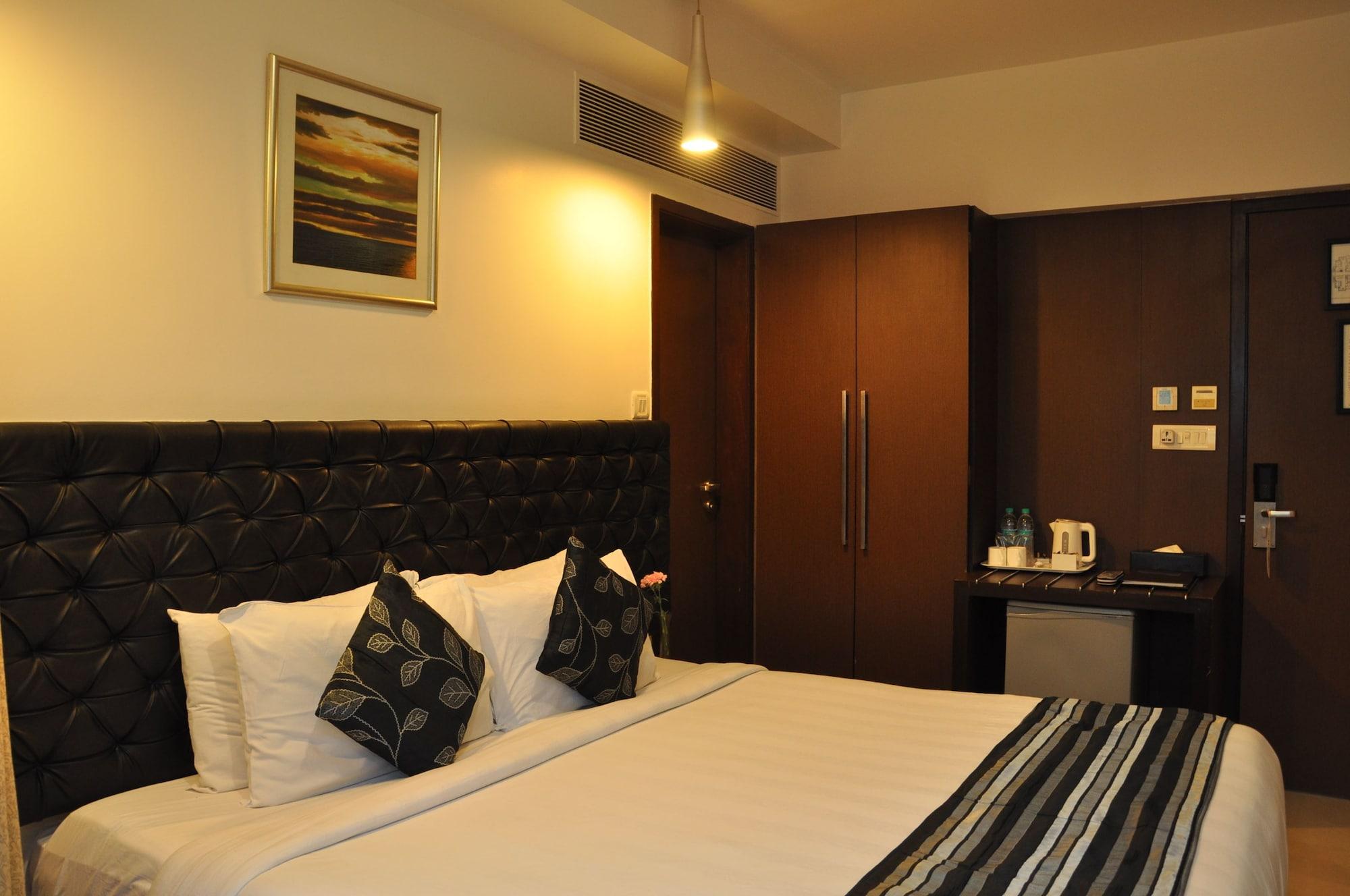 The Oriental Residency Otel Mumbai Dış mekan fotoğraf