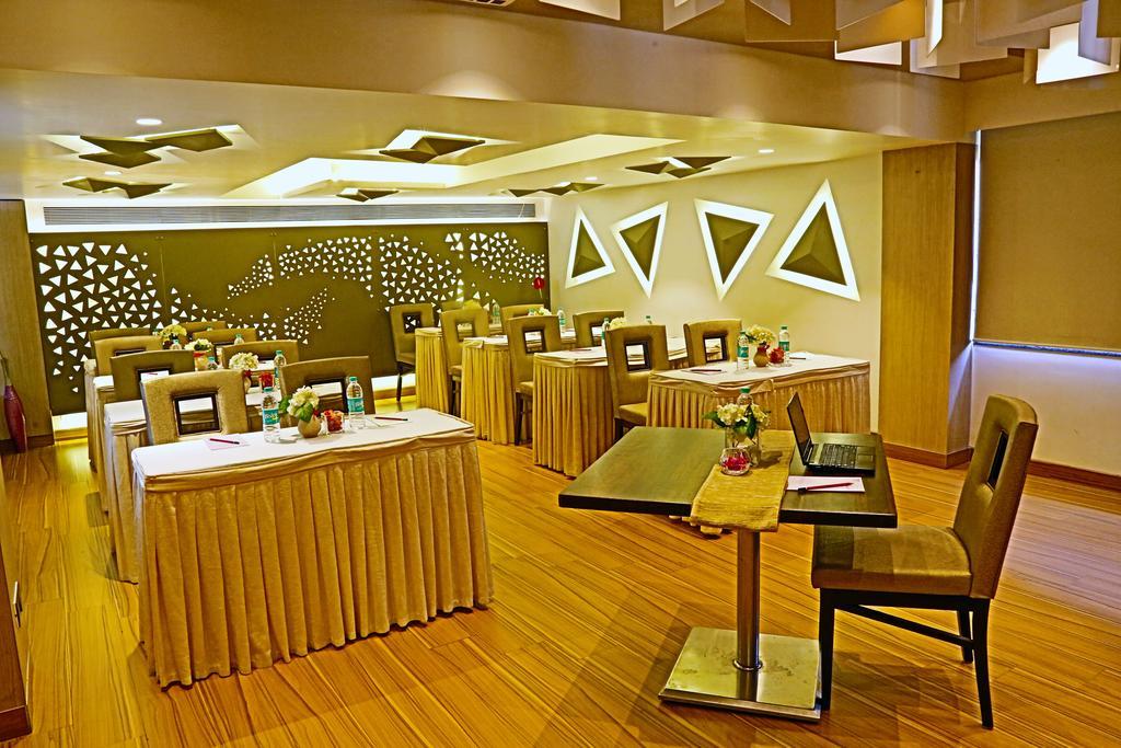 The Oriental Residency Otel Mumbai Dış mekan fotoğraf