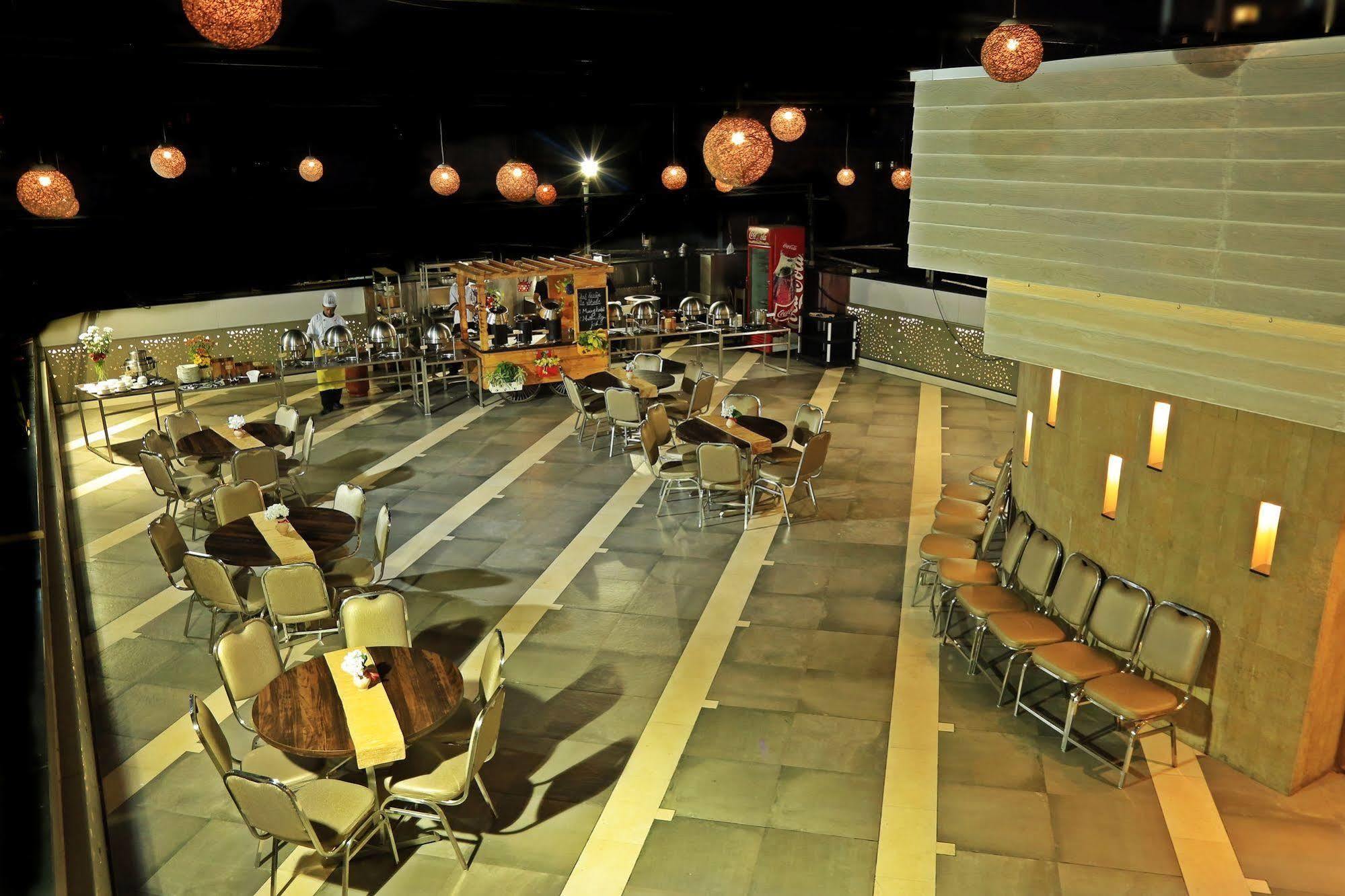The Oriental Residency Otel Mumbai Dış mekan fotoğraf