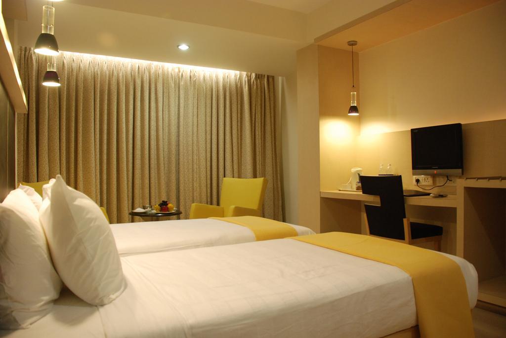 The Oriental Residency Otel Mumbai Dış mekan fotoğraf